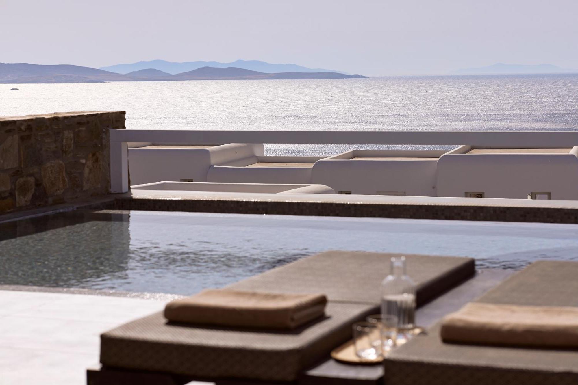 Amazon Mykonos Suites & Spa Agios Ioannis Diakoftis Экстерьер фото