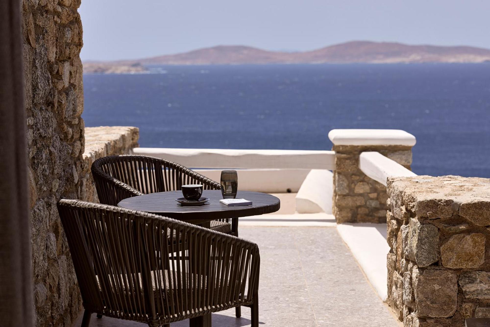 Amazon Mykonos Suites & Spa Agios Ioannis Diakoftis Экстерьер фото
